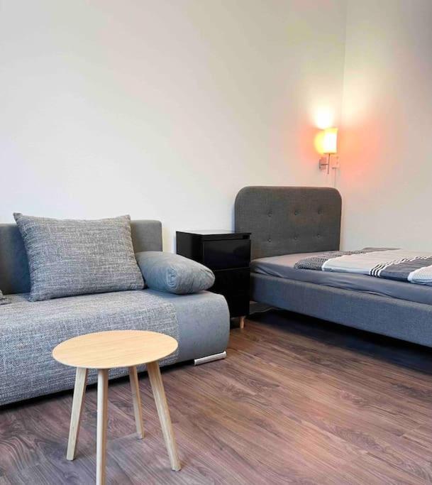 Duesseldorf Messe And Airport, 2-Bedroom Apartment With Kitchen And Garden Duisburg Exterior photo