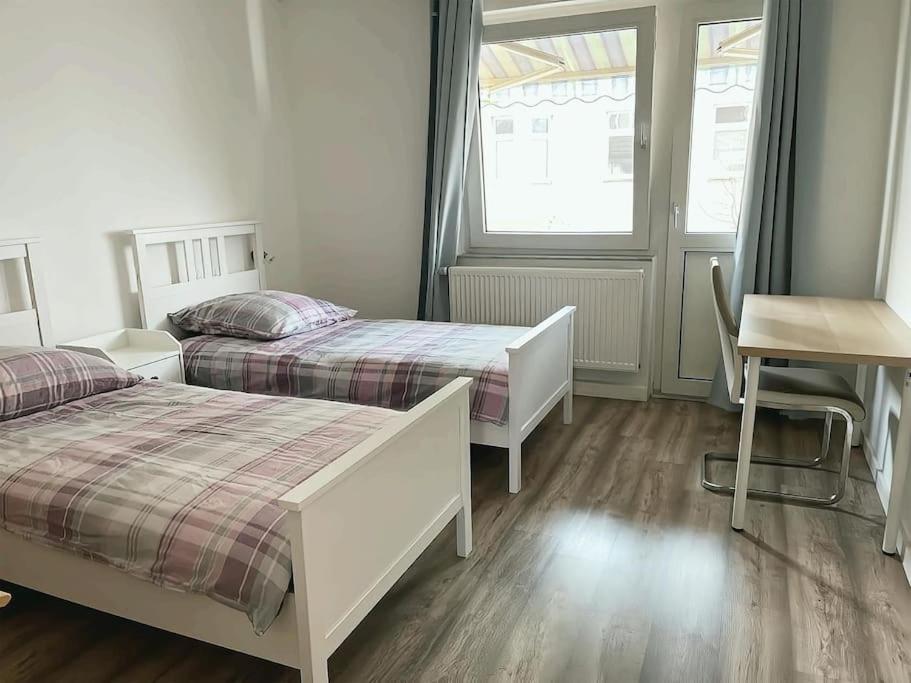 Duesseldorf Messe And Airport, 2-Bedroom Apartment With Kitchen And Garden Duisburg Exterior photo